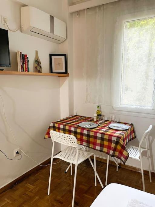 Cute And Quiet Apartment In The Center Of Athene Buitenkant foto